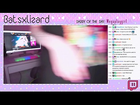 ❤️ ゲーマーがストリームをオフにするのを忘れて、生放送で潮を吹く ポルノfb ❌️❤
